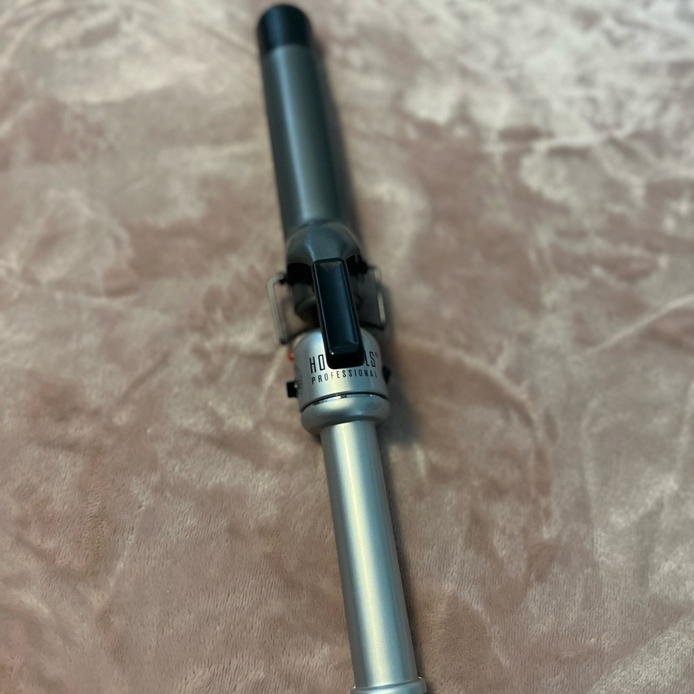 Hot Tools curling iron